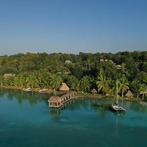 Cayuco Maya , Cenote Azul México